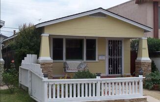 Charming 3 bedroom / 1 Bath House