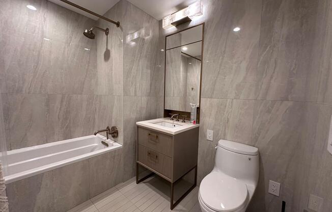 1 bed, 1 bath, 709 sqft, $4,500, Unit 614