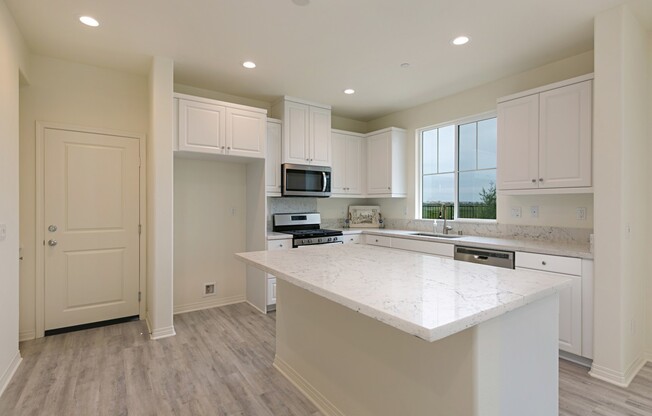 BEAUTIFUL HOME WITH SPECTACULAR VIEWS OF SAN DIEGO BAY AND CORONADO BRIDGE IN GORGEOUS BAYSIDE LANDING!