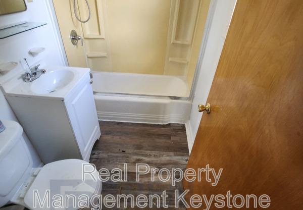 22 LINDEN ST