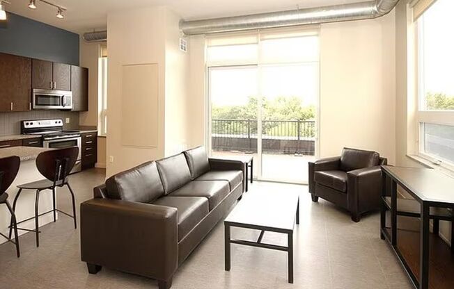 2 beds, 2 baths, 782 sqft, $2,000, Unit 401