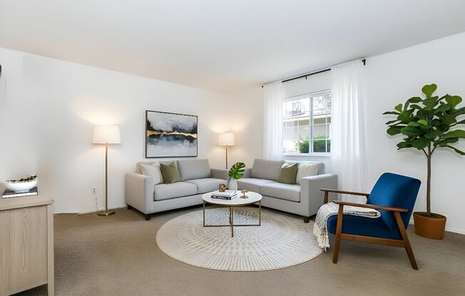 1 bed, 1 bath, 651 sqft, $1,300
