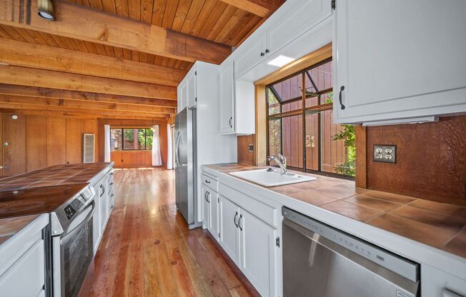 Charming Treehouse Retreat at 164 Panoramic Way, Walnut Creek