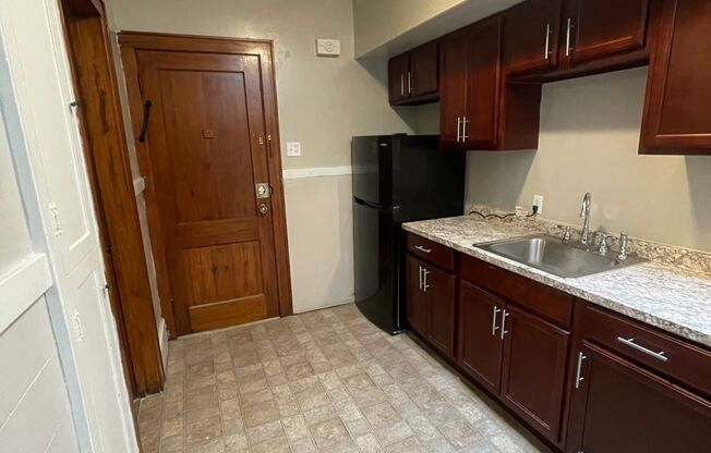 1 bed, 1 bath, $825, Unit 794 #3