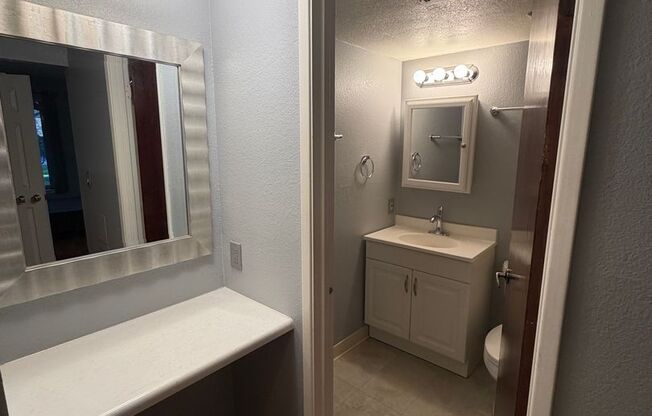 1 bed, 1 bath, $1,600, Unit #41