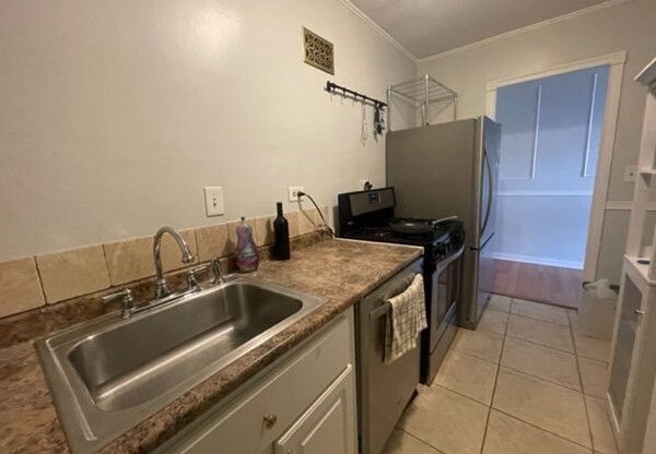 Studio, 1 bath, 536 sqft, $2,800, Unit 4B