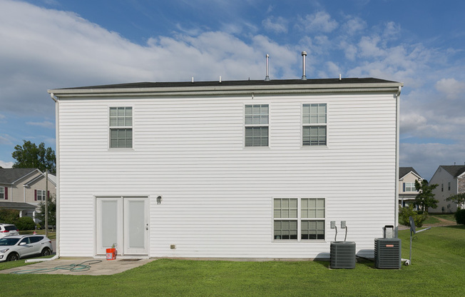 Spacious and Inviting 5-Bedroom Rental Home in Durham, NC – 4815 Hoppers Drive!