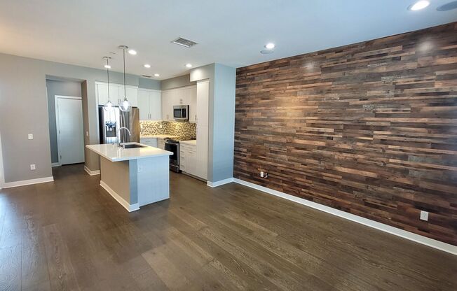 Available! Modern Tri-Level Smart Townhome – Montebello South 1/2 Months FREE