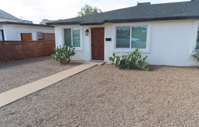 Newly Remodeled 2 Bedroom 1 Bath Condo