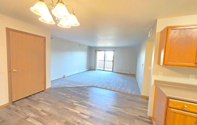 2 beds, 1 bath, 1,020 sqft, $1,175, Unit 203