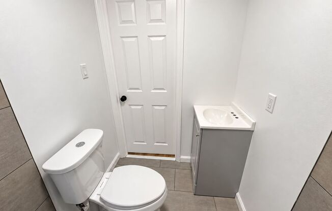 2 beds, 1 bath, $1,175, Unit #3