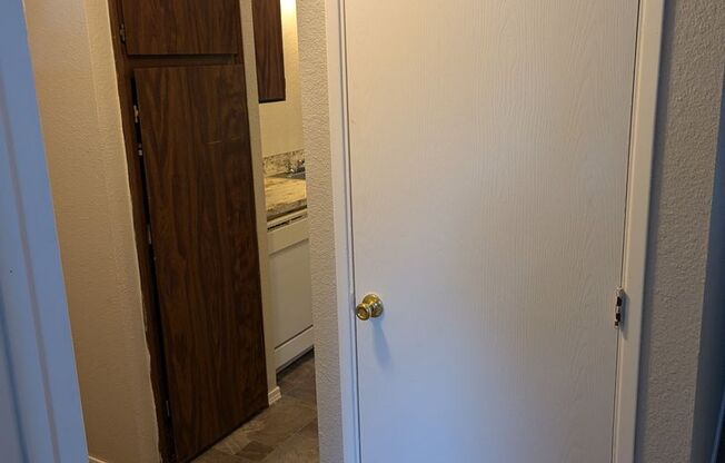 1 bed, 1 bath, 687 sqft, $1,125, Unit 45