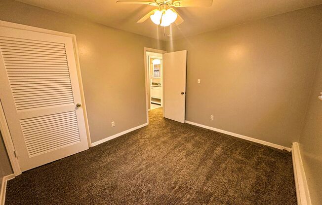 3 beds, 1 bath, $2,000