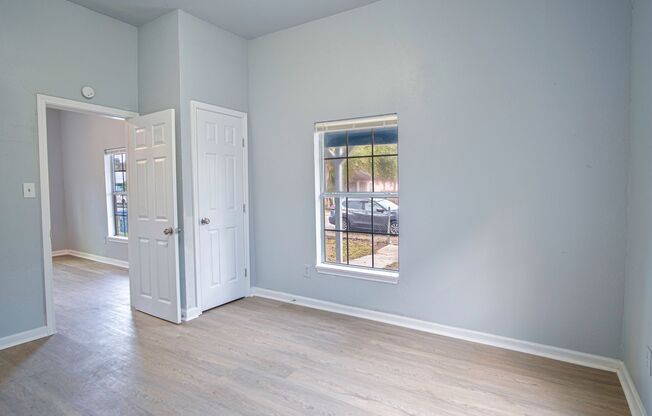 Charming and Modern Living Near Downtown San Antonio