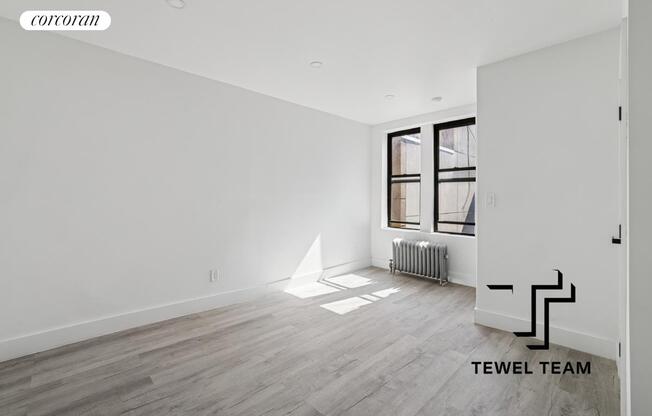 23 E 109 ST