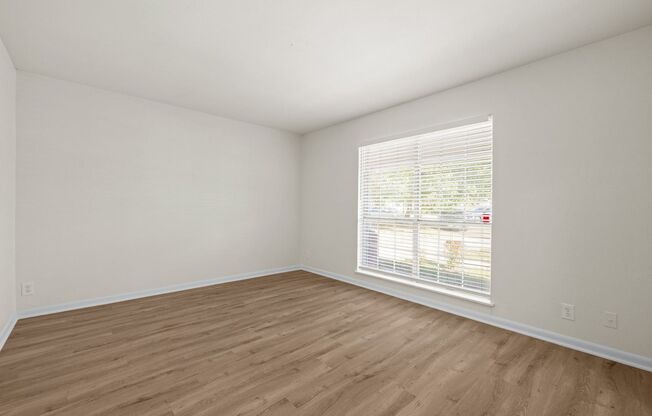 Lovely 4/2 in Brentwood Neighborhood