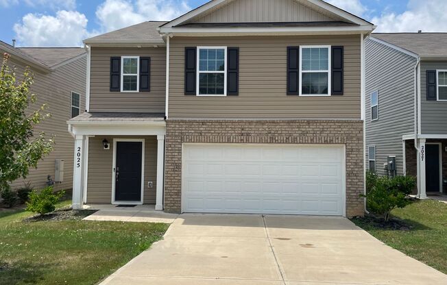 Complimentary Rent for a July ONLY Move in! Fantastic FIVE Bedroom THREE FULL baths Home in Southeast Columbia!