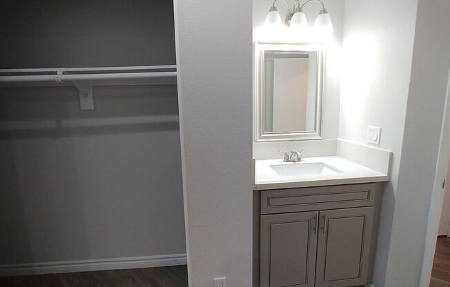 2 beds, 2 baths, 910 sqft, $2,650, Unit 508