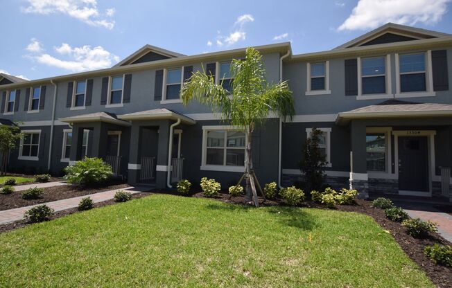 3 Bedroom, 2.5 Baths 13298 Townhouse For Rent at Pontoon Rd. Winter Garden, FL 34787