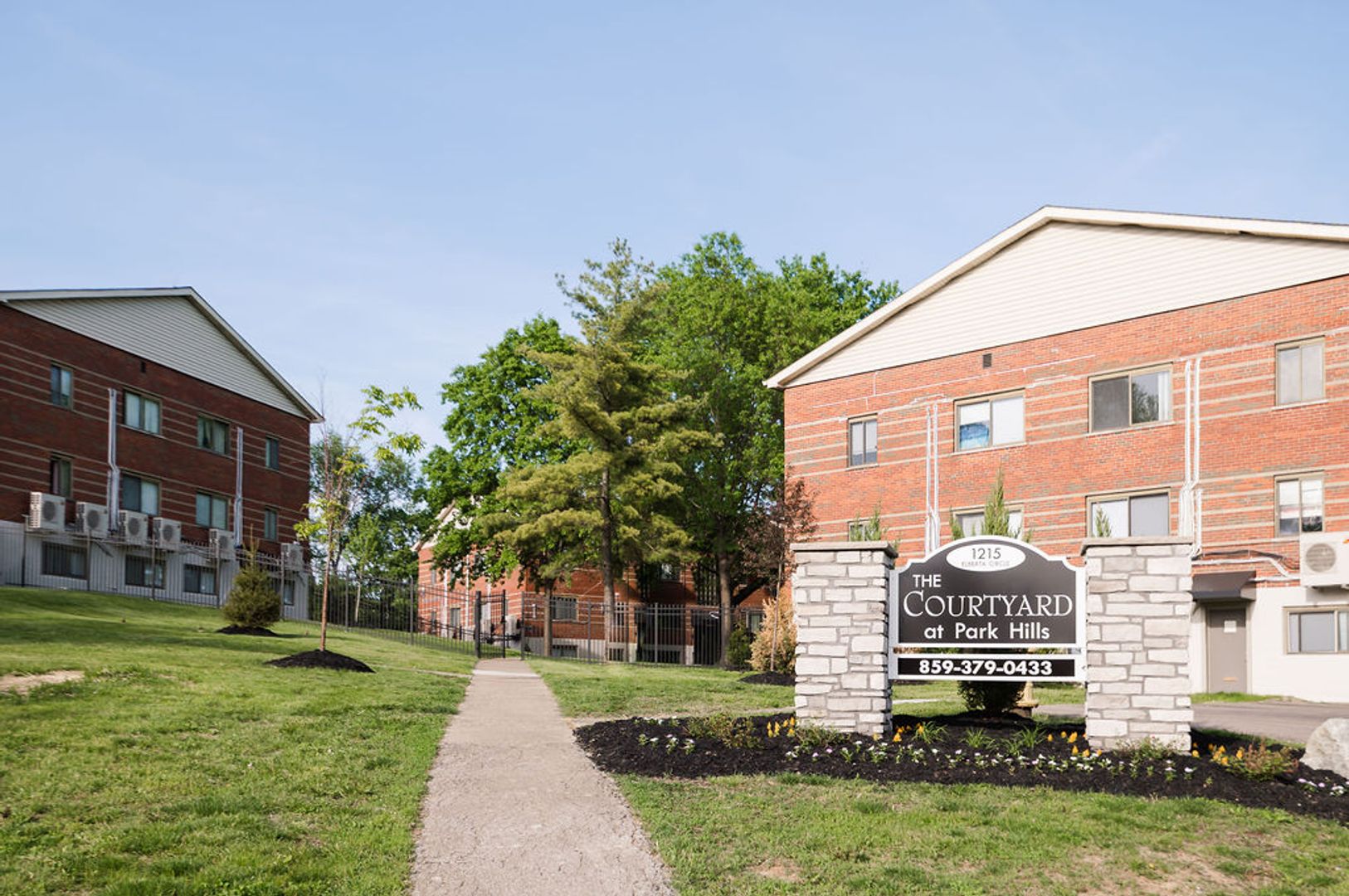 The Courtyard at Park Hills