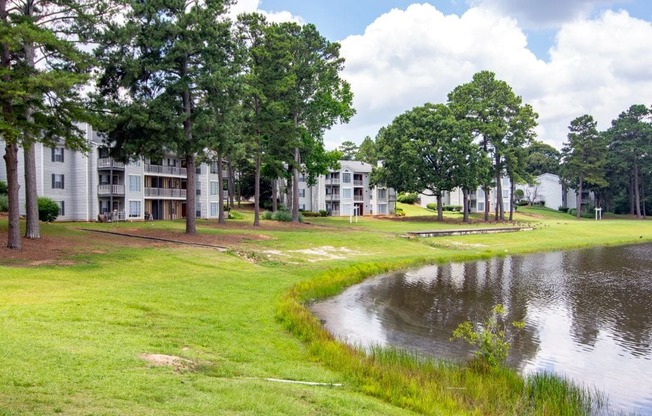 Sutter Lake Apartments Pond