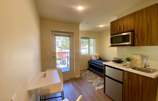 Studio, 1 bath, 178 sqft, $999, Unit 306-MFTE