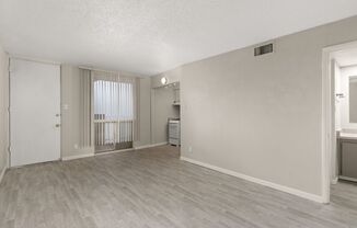 1 bed, 1 bath, $875, Unit 14