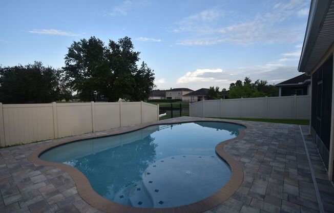4 Bed/3.5 Bath, Pool and Waterfront home, in Sawgrass Plantation! AVAILABLE NOW!