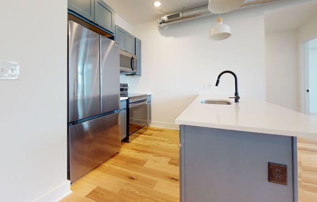 1 bed, 1 bath, 615 sqft, $1,450, Unit 311