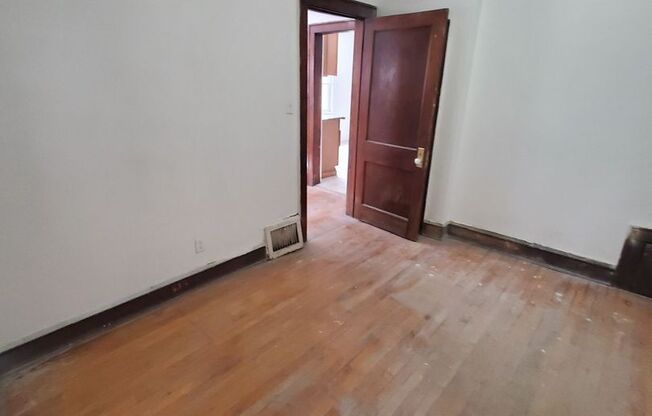 5 Bedroom Single Family