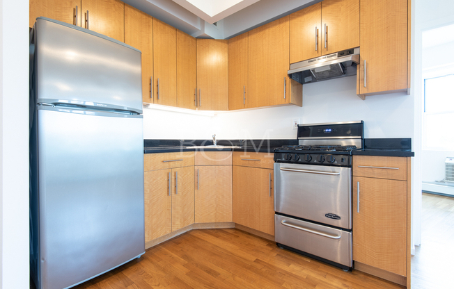 2 beds, 1 bath, 900 sqft, $5,150, Unit 4L