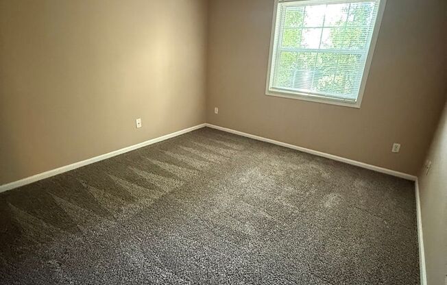 2 beds, 1 bath, 775 sqft, $885, Unit 356C