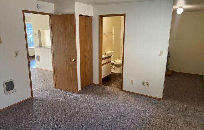 1 bed, 1 bath, 725 sqft, $1,150, Unit 3663E