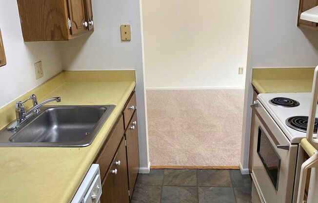 West Lake Cove Apartments