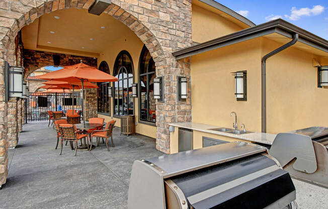 La Bella Vita Outdoor Deck Grill Apartments in Colorado Springs, CO