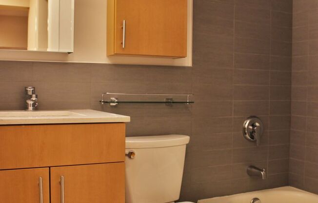 Studio, 1 bath, $2,000, Unit 102