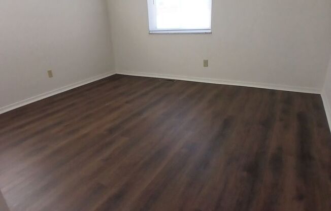 1 bed, 1 bath, 650 sqft, $810, Unit 4037NOT