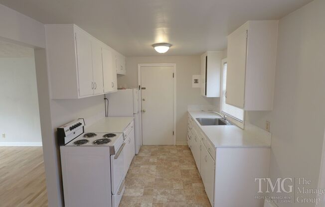 1 bed, 1 bath, 600 sqft, $1,395, Unit Manor26