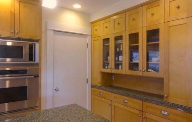 Spacious 3-Level Home Overlooking Magnuson Park
