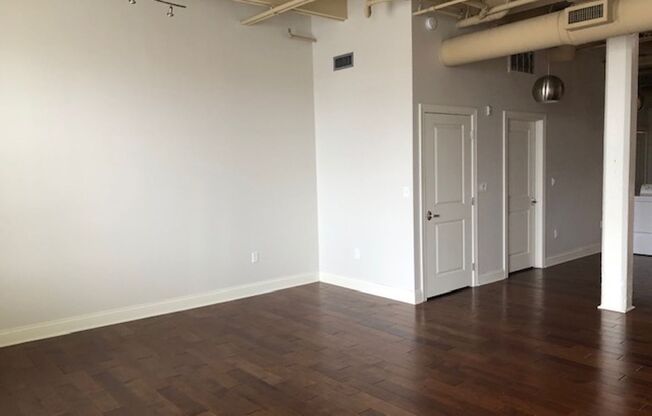 Studio, 1 bath, 442 sqft, $1,335, Unit 419