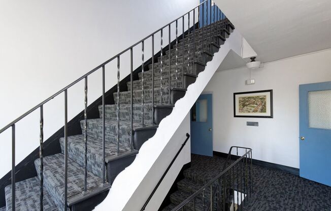 Studio, 1 bath, $1,737.08, Unit 324