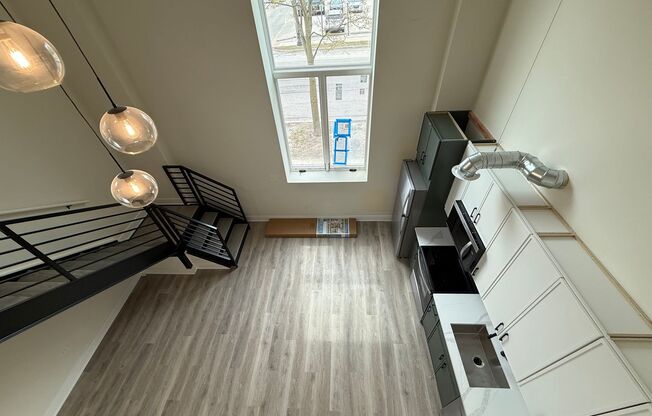 1 bed, 1 bath, 768 sqft, $2,775, Unit 111