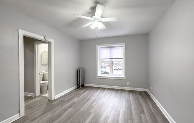 Studio, 1 bath, $1,195, Unit 4606-1C