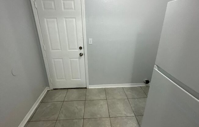 Fully Renovated 3/1.5 -Single Family! Available for Immediate Rent!