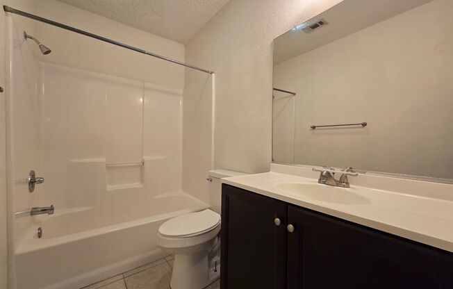 3 beds, 2 baths, 1,308 sqft, $1,295, Unit 3101 Honeysuckle Cir - B