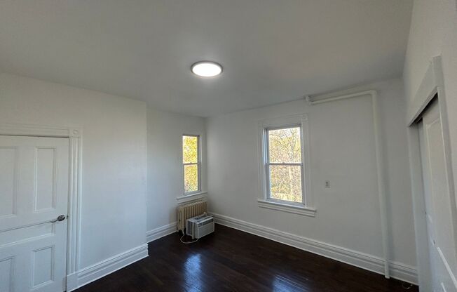 716 Greens Ave.