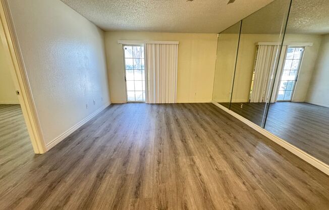 2 beds, 2 baths, $995, Unit # #H 1