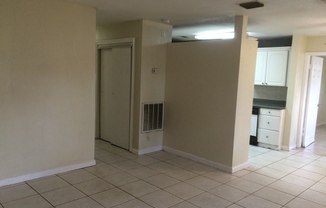 4 beds, 1 bath, $2,860