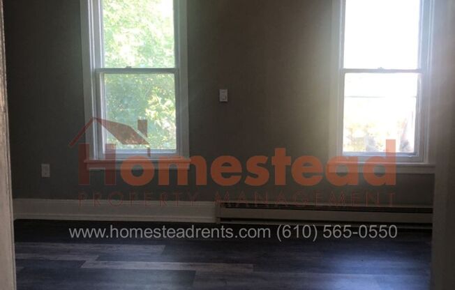 2 beds, 1 bath, $1,300