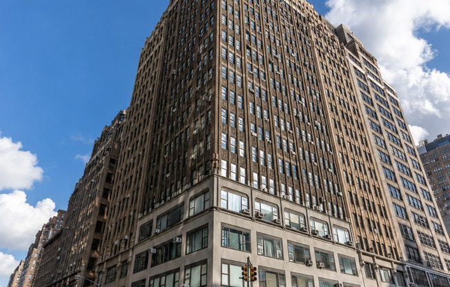 1 bed, 1.5 baths, 1,066 sqft, $6,000, Unit 5D